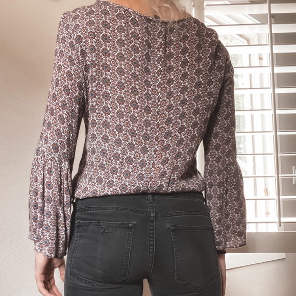 Moving trying to clear up some closet space! - Picture 4 of 4